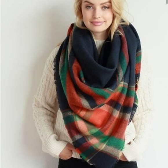 89006 Blanket Scarf - Picture 2 of 3